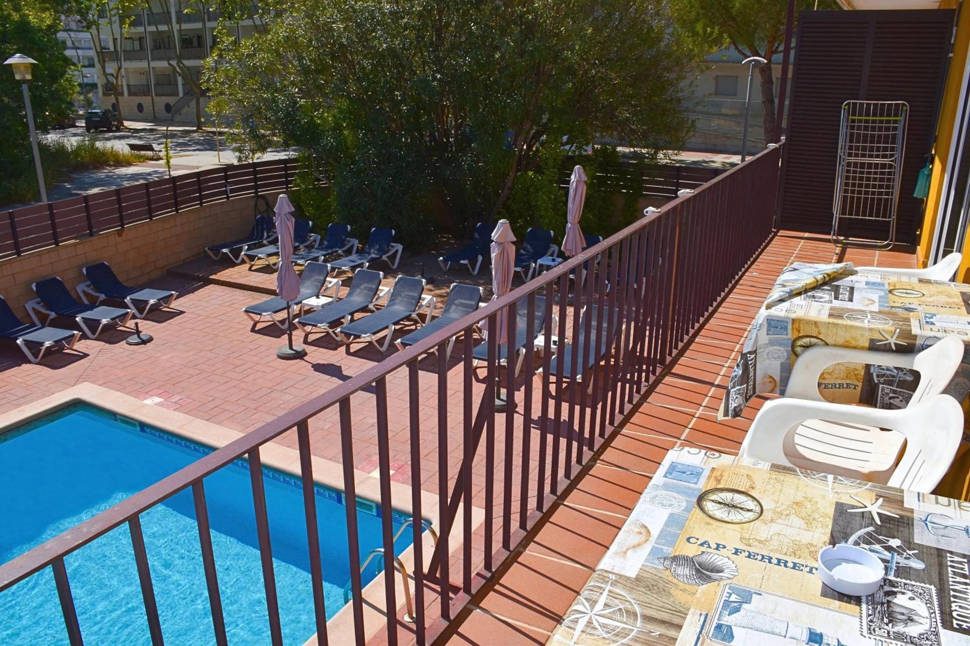 Apartamentos Les Palmeres Platja d'Aro Exterior photo